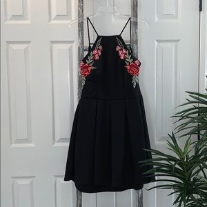 B  Darlin Dress Size 9/10